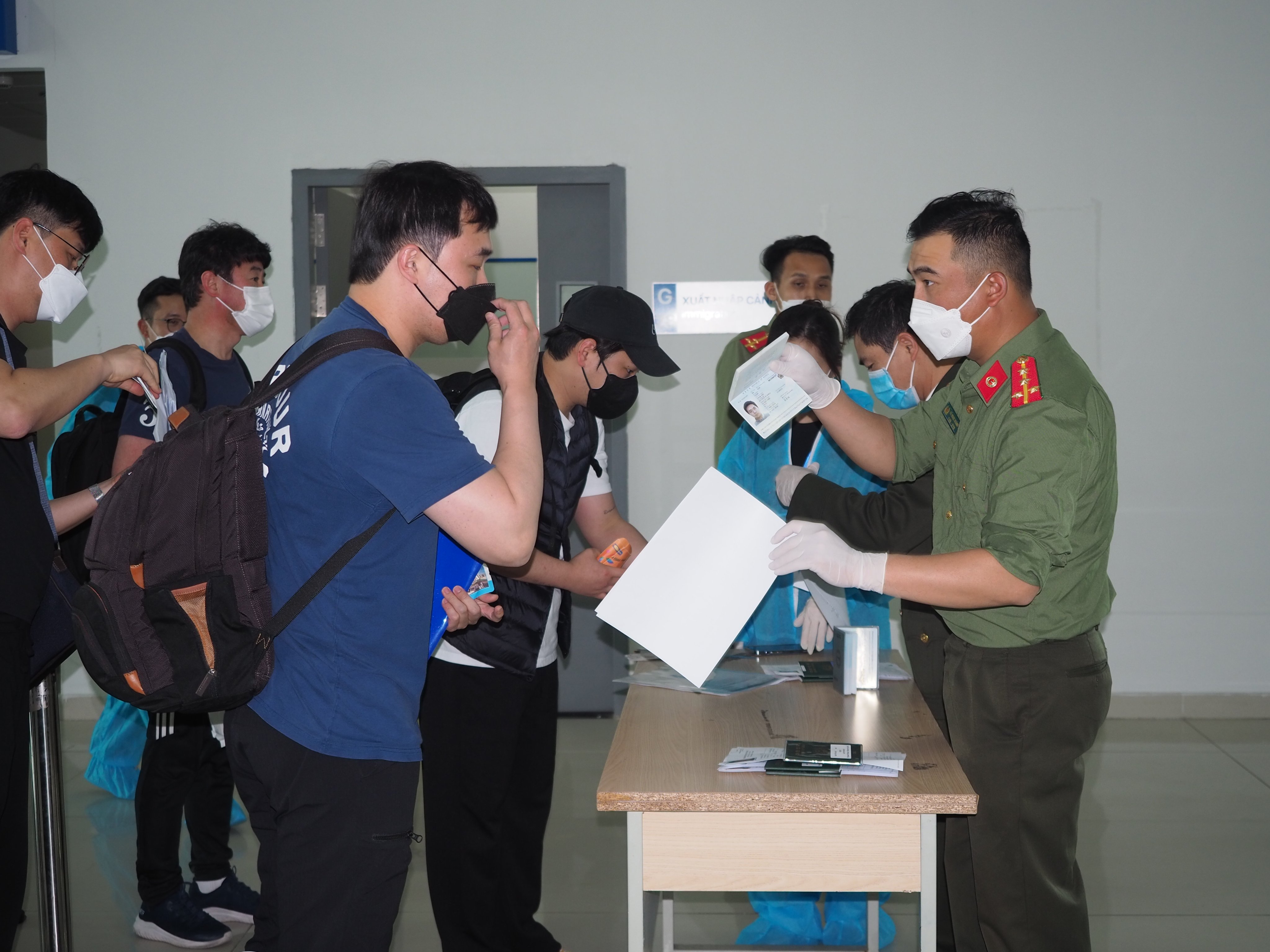 Phổ biến, hướng dẫn pháp luật về quản lý người nước ngoài